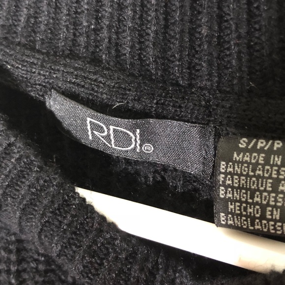 Black Cold shoulder RDI sweater - Picture 6 of 7